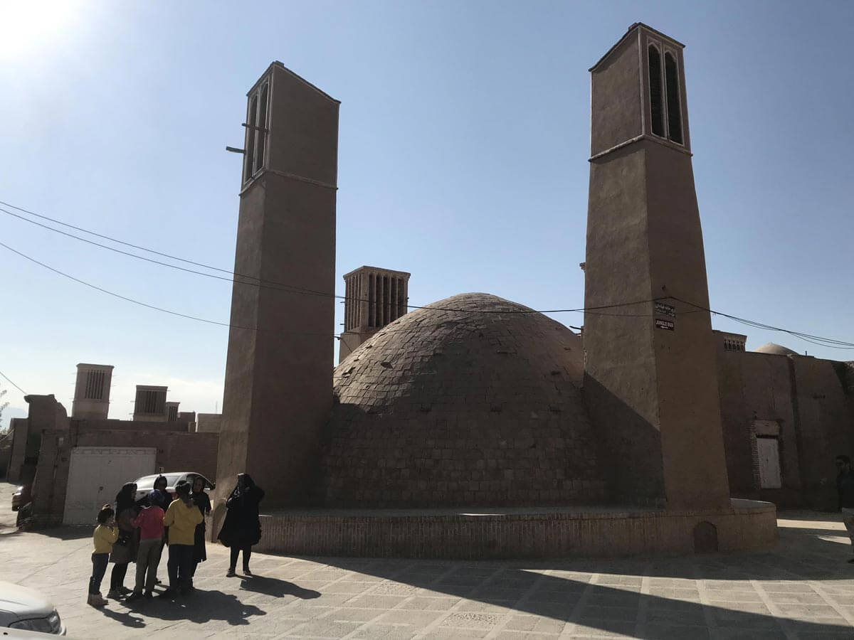 Wieże wiatrowe w Jazd