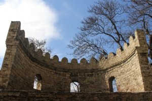 mury zamku w baku azerbejdżan