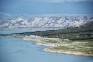 widok na wybrzeże w Kirigistanie 