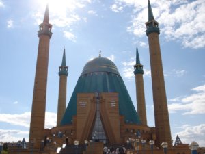 meczet w azerbejdzanie widok z zewnątrz